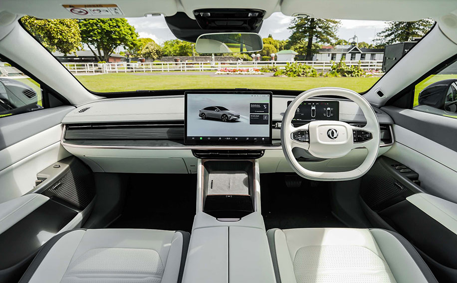 007 Performance Interior